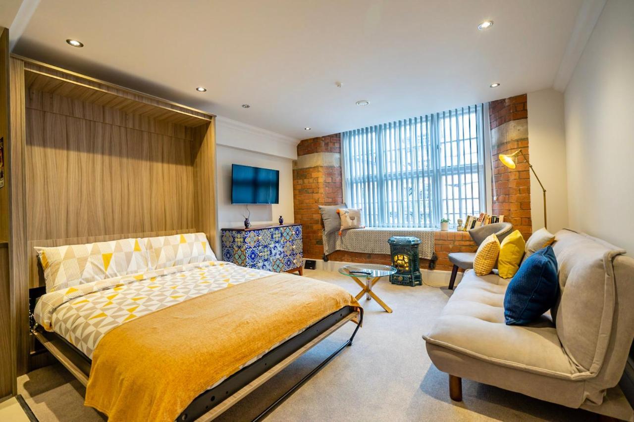 48 Cocoa Suites York Extérieur photo